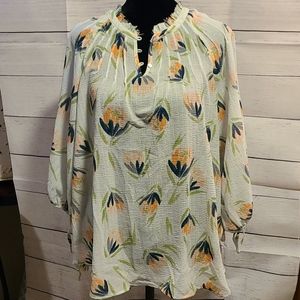 Flower patterned 3/4 sleeve blouse